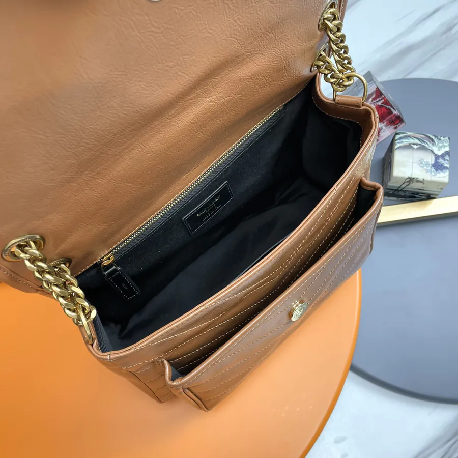 Niki Bucket Bag 28cm, Oiled Calfskin