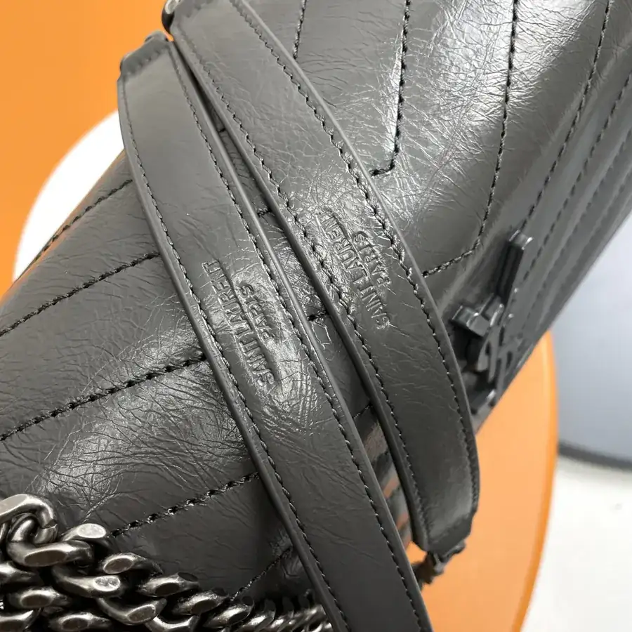 Niki Bucket Bag in Grained Calfskin