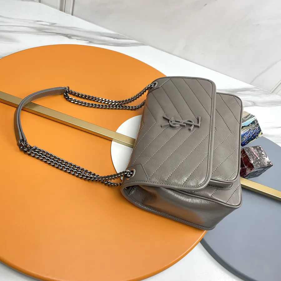 Niki Bucket Bag in Grained Calfskin