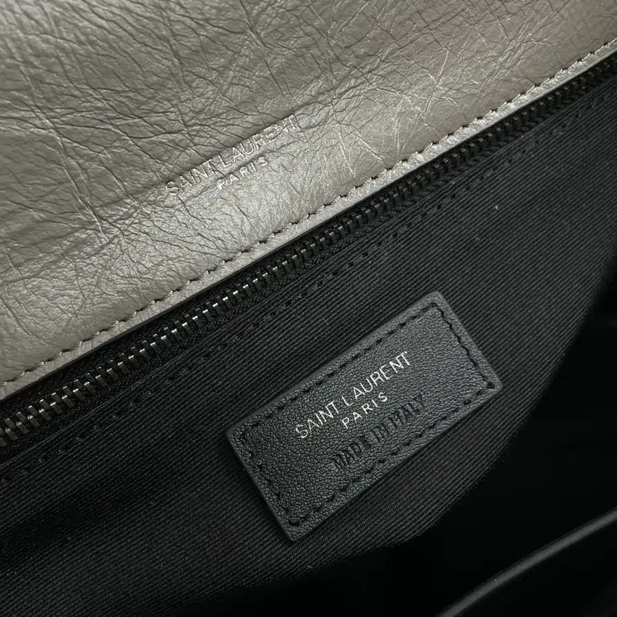 Niki Bucket Bag in Grained Calfskin