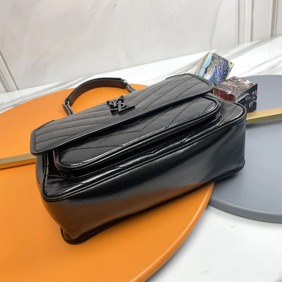 Niki Bucket Bag in Grained Calfskin