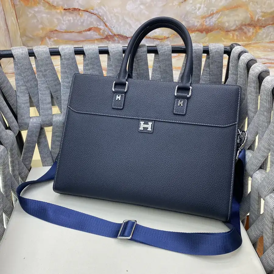 H Family Casual Essential Handbag Calfskin