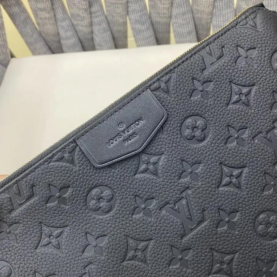LV Handbag Premium Leather, Essential for Casual Wear