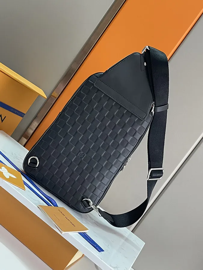 Louis Vuitton Avenue Shoulder Bag with Taïga Calfskin