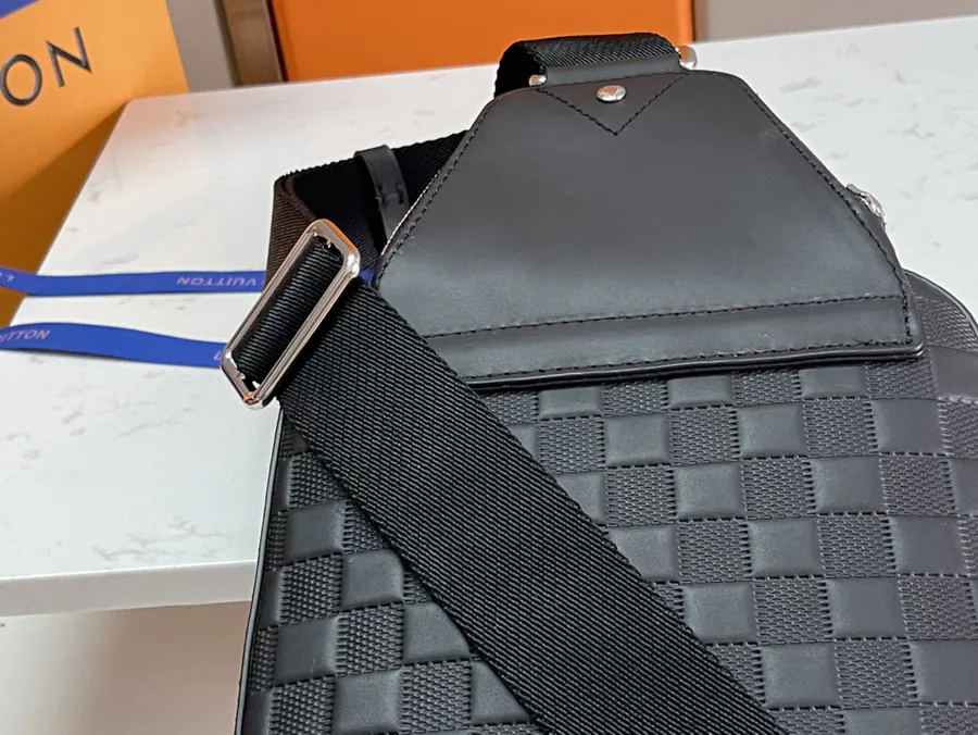 Louis Vuitton Avenue Shoulder Bag with Taïga Calfskin