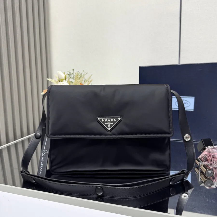 Bespoke Mail Bag 1BD255 Medium