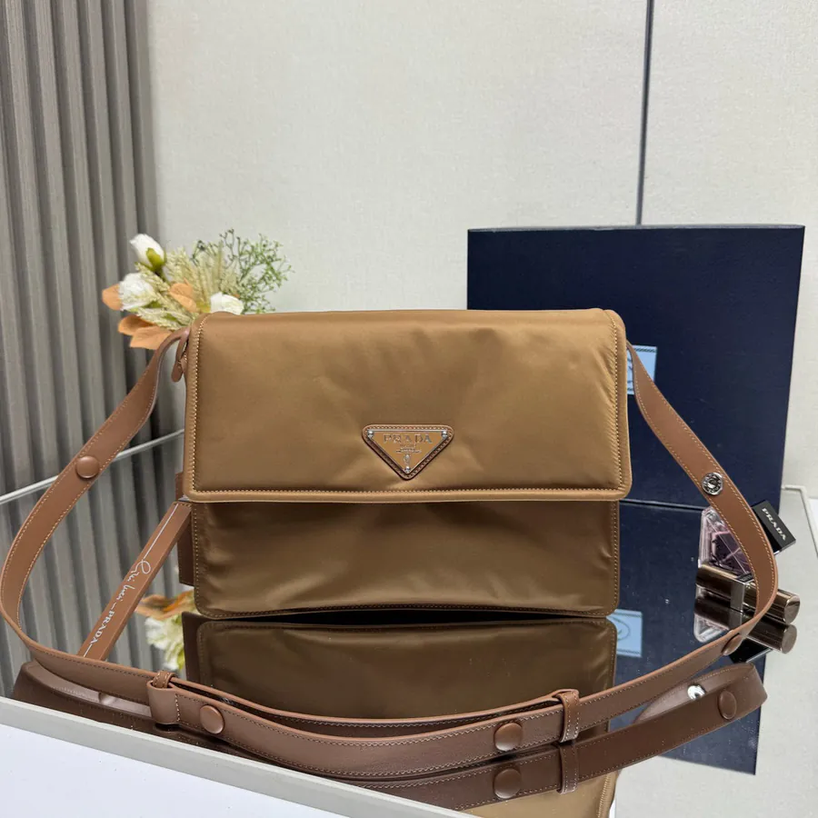 Bespoke Mail Bag 1BD255 Medium