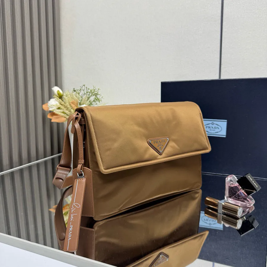 Bespoke Mail Bag 1BD255 Medium