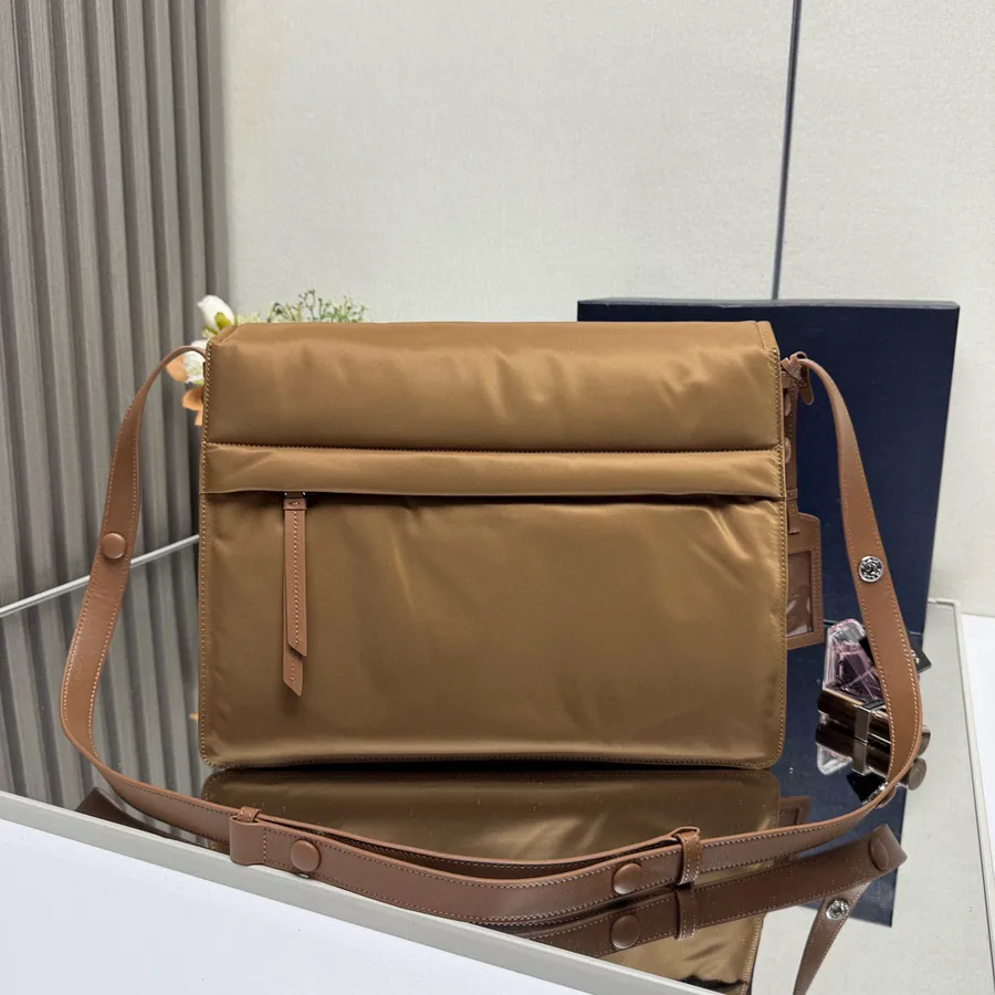 Cini Series 1B56 Large Shoulder Bag