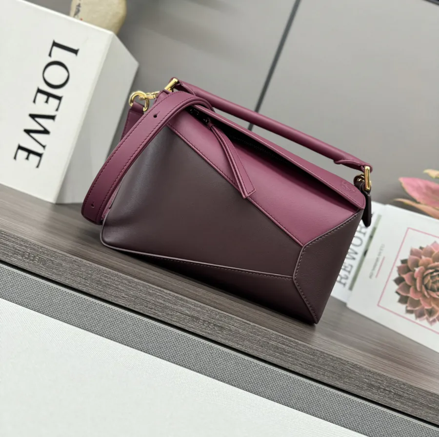 New Puzzle Handbag in Classic Leather