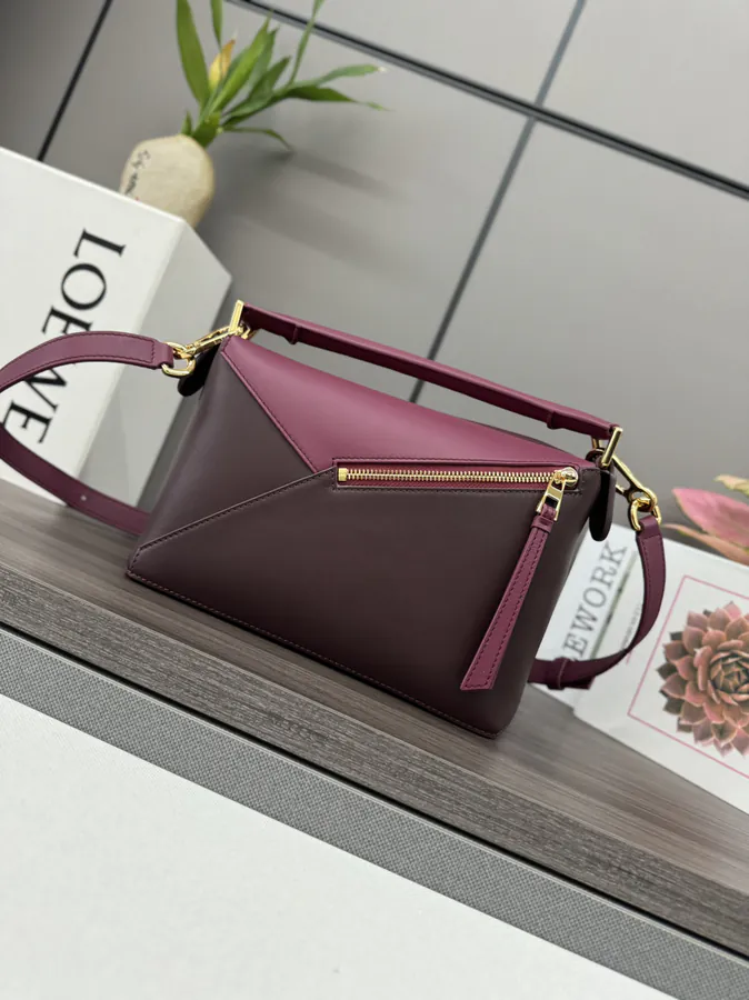 New Puzzle Handbag in Classic Leather