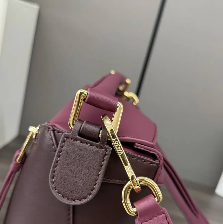New Puzzle Handbag in Classic Leather