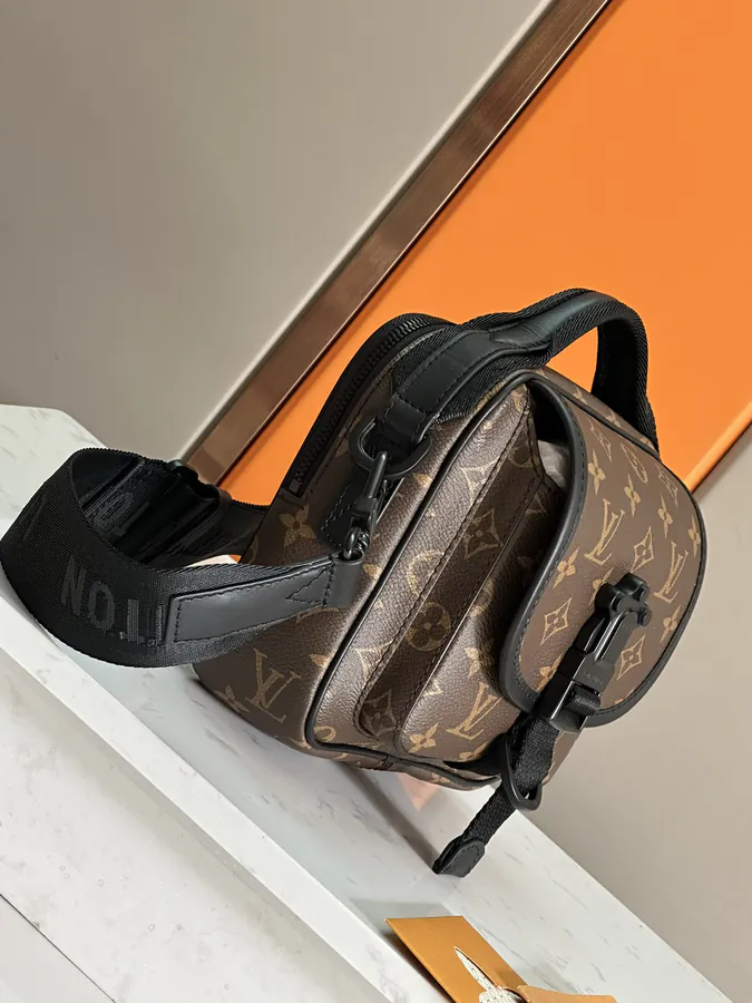 Louis Vuitton Quest Messenger Bag