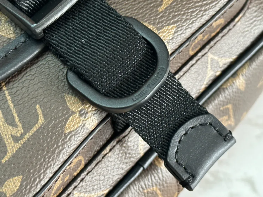 Louis Vuitton Quest Messenger Bag