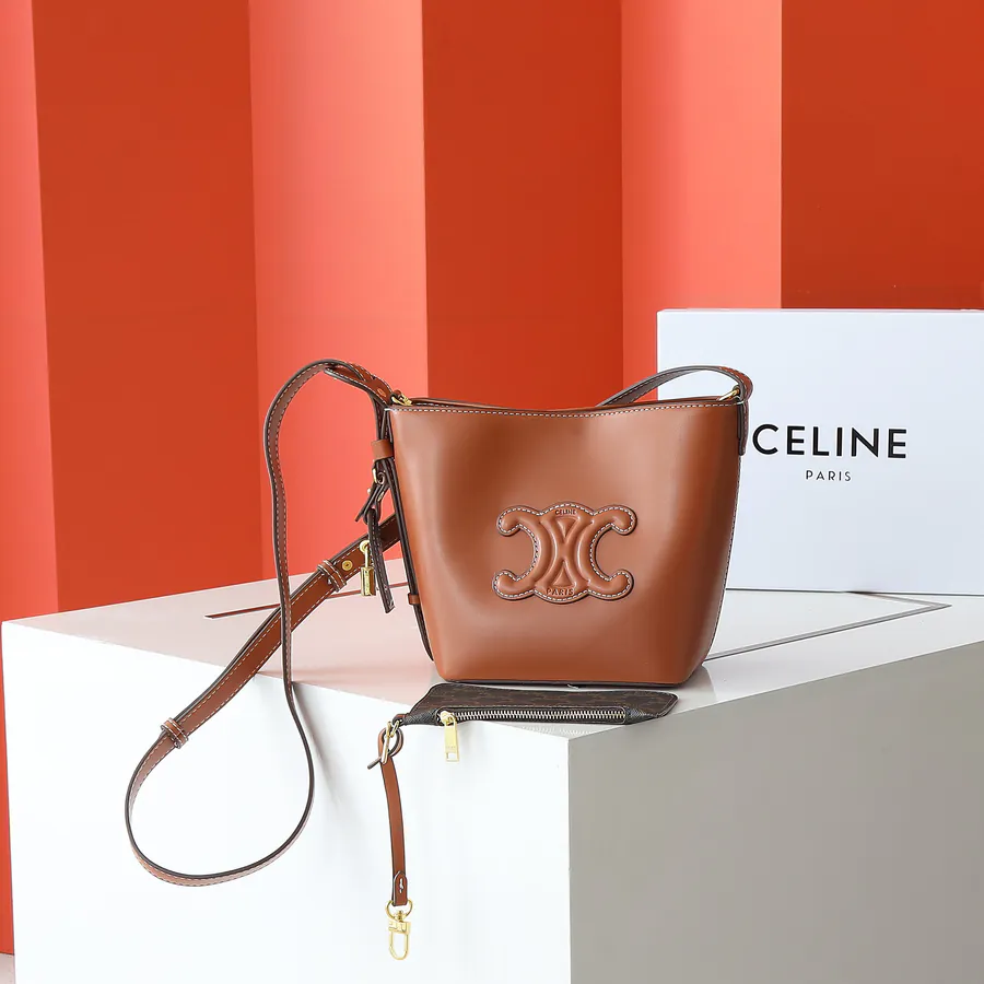 CELIN* Cuir Triome Small Bucket Bag