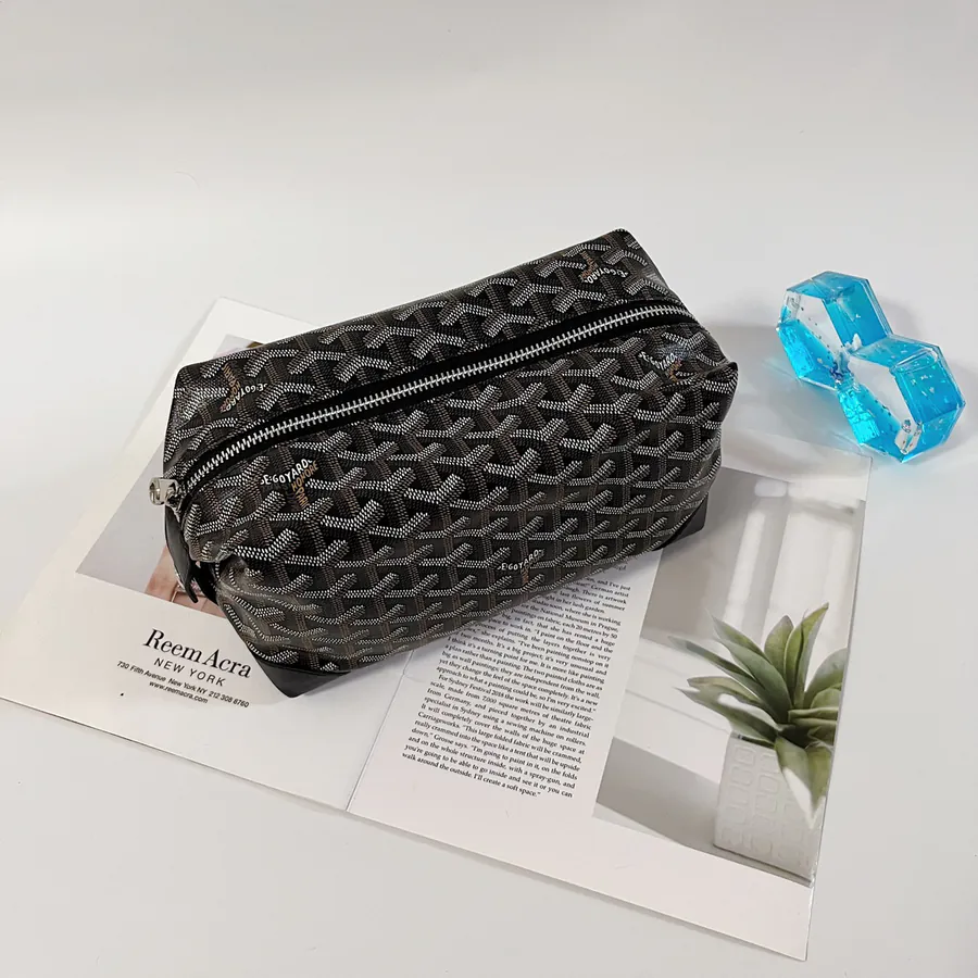 Boeing Travel Cosmetic Bag (25 cm) Elegant and Practical