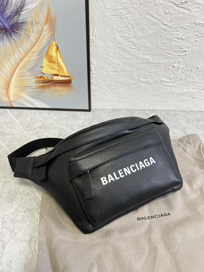 Balenciaga City Series Paris Explorer Crossbody Bag Black
