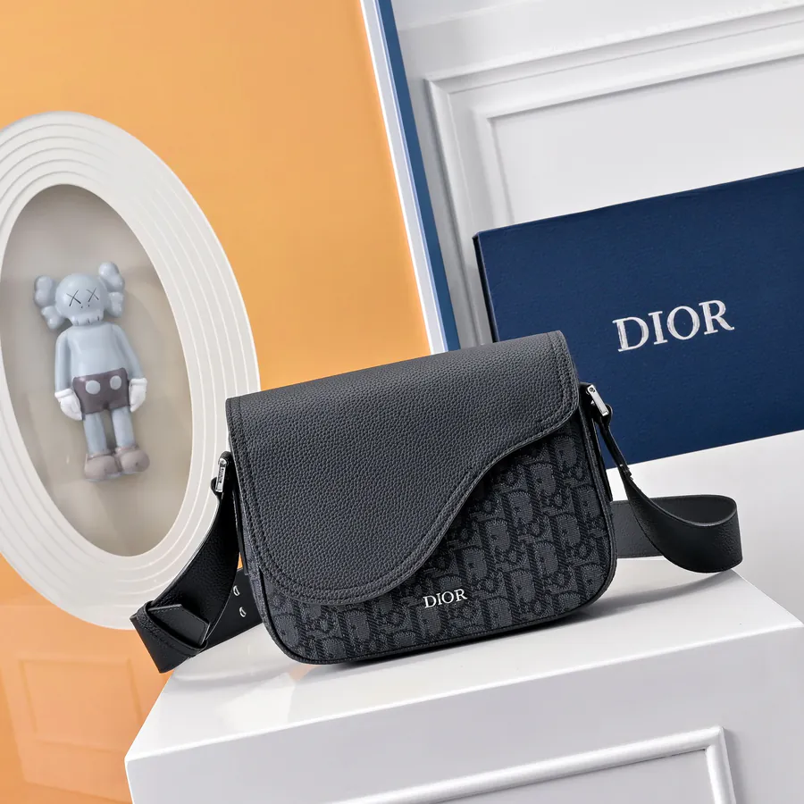 Di.or Mini Saddle Messenger Bag