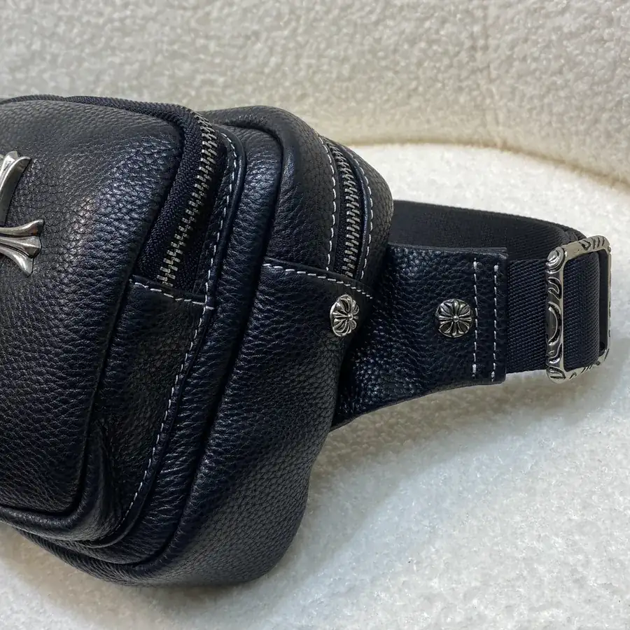 Kroonin New Crossbody Bag in Grained Calfskin