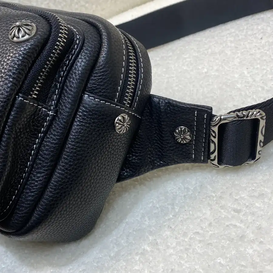 Kroonin New Crossbody Bag in Grained Calfskin