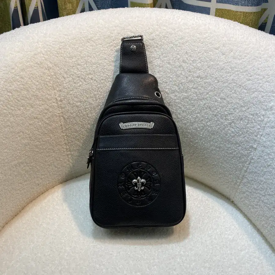 Kroonin New Chest Bag with Front Opening Design
