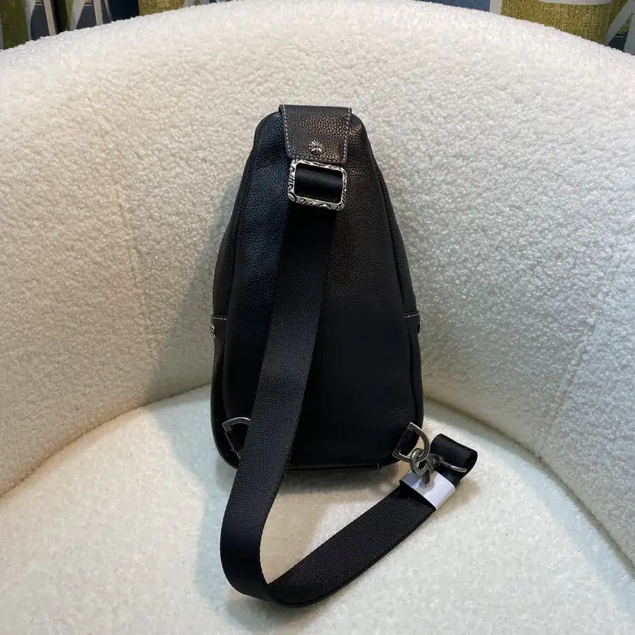 Kroonin New Chest Bag with Front Opening Design