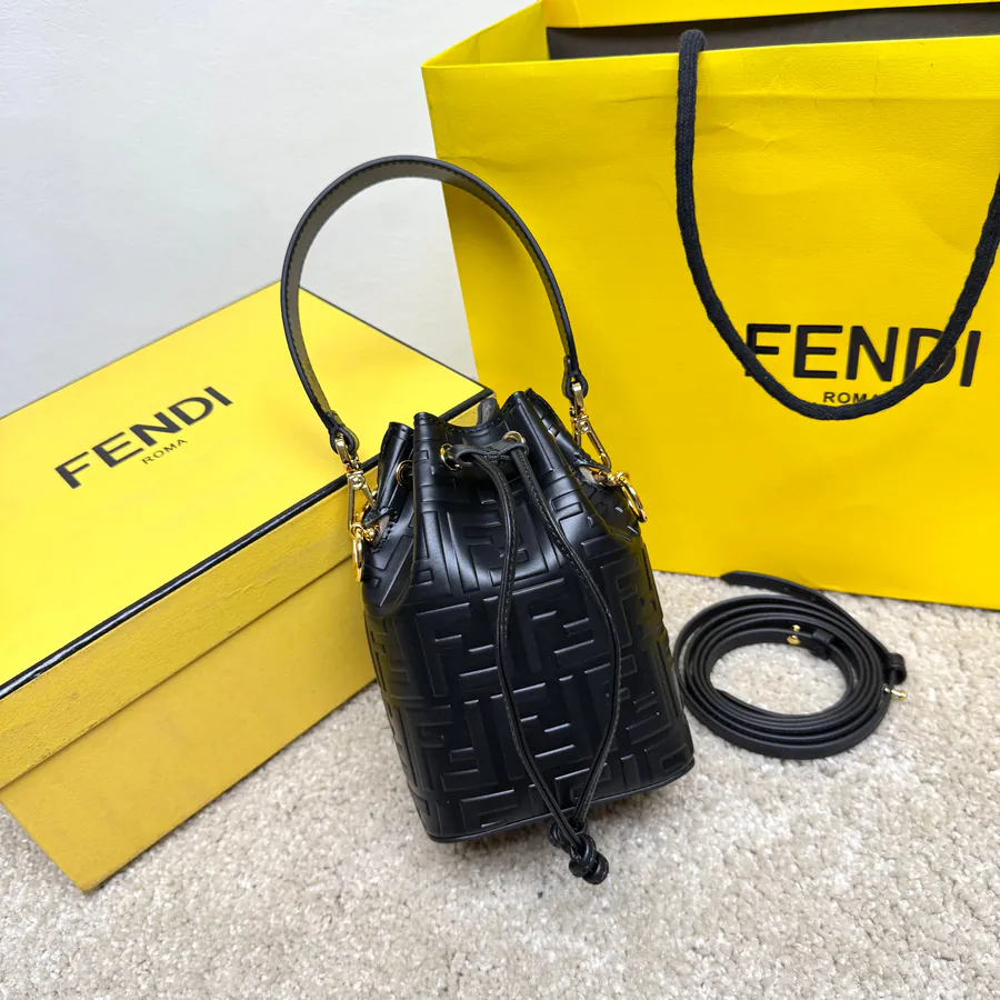 Fen's Latest Masterpiece Bucket Bag with Retro FF Letter Embossed Print