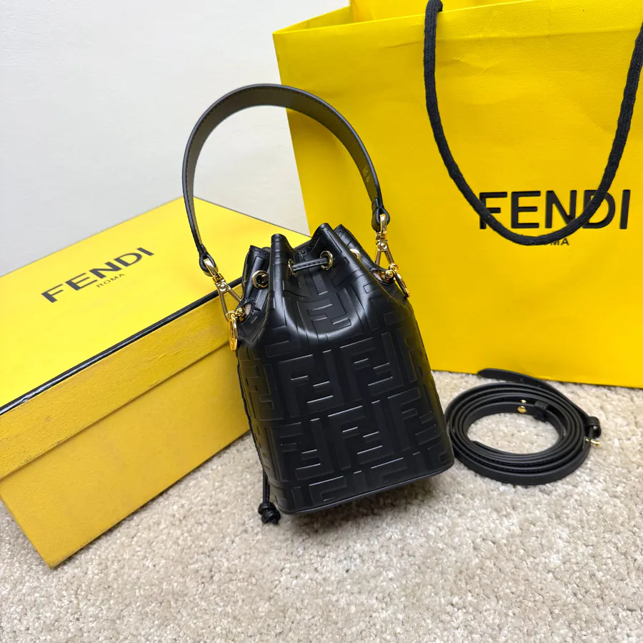 Fen's Latest Masterpiece Bucket Bag with Retro FF Letter Embossed Print