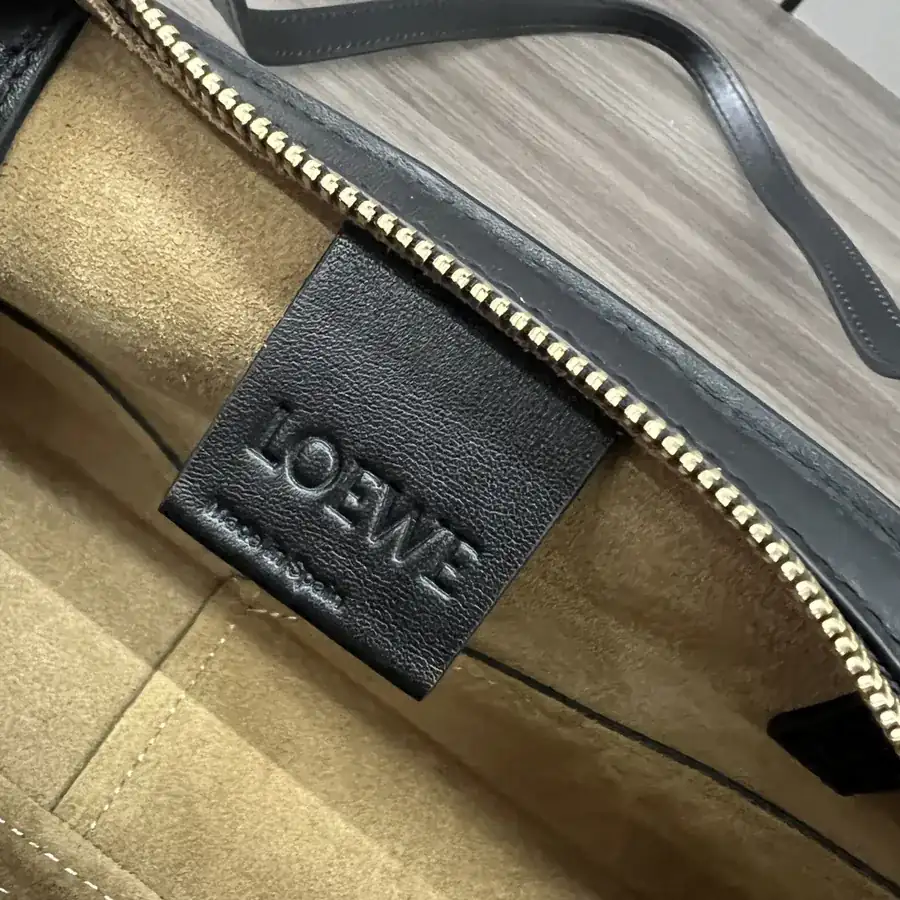 Lewell Puzzle Fold Cropped Handbag