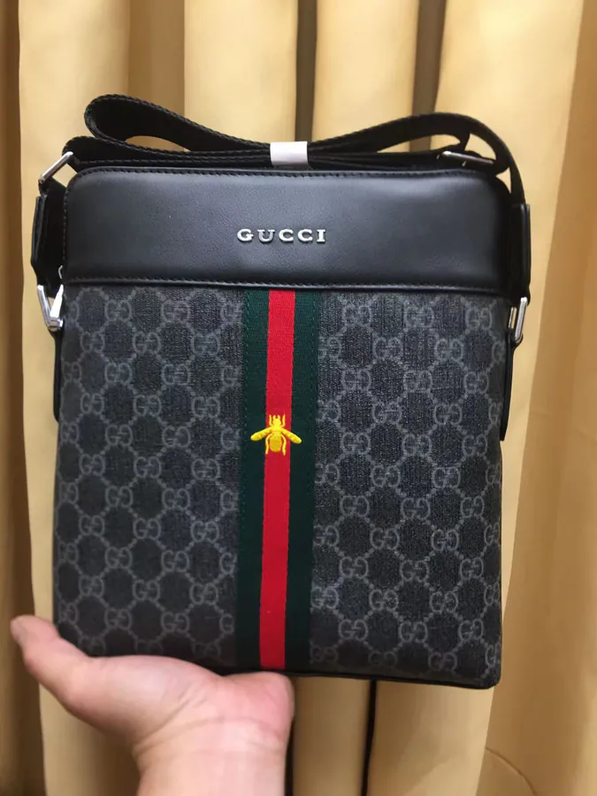 2021 Italy Crossbody Bag Exclusive Design, Premium Quality
