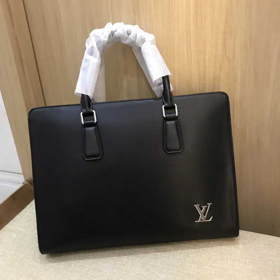 LV Bucket Bag in Grained Calfskin