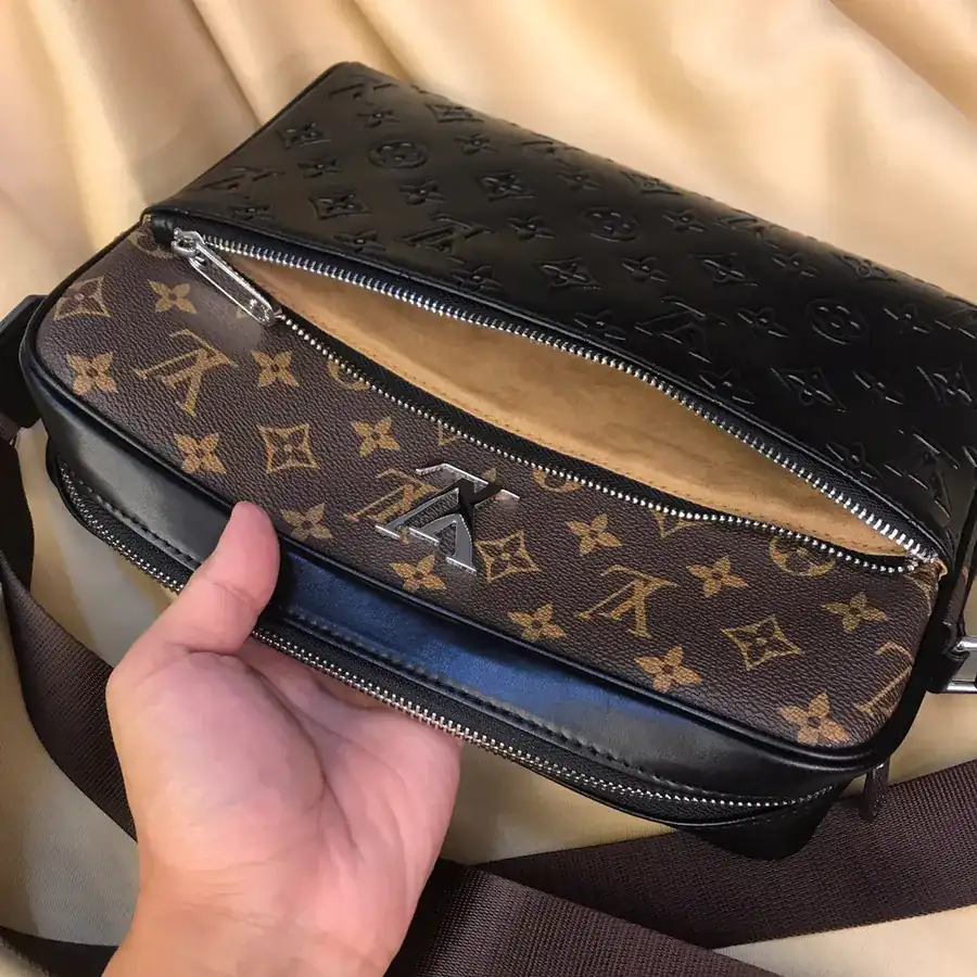 Chanel Bucket Bag in Vintage Style