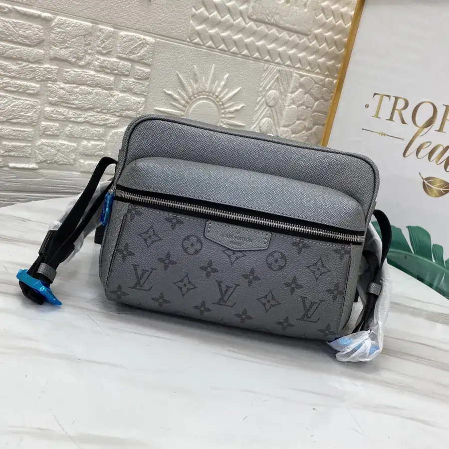 M30830 Silver Monogram Canvas & Taïga Leather Mail Bag
