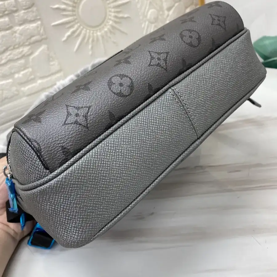M30830 Silver Monogram Canvas & Taïga Leather Mail Bag