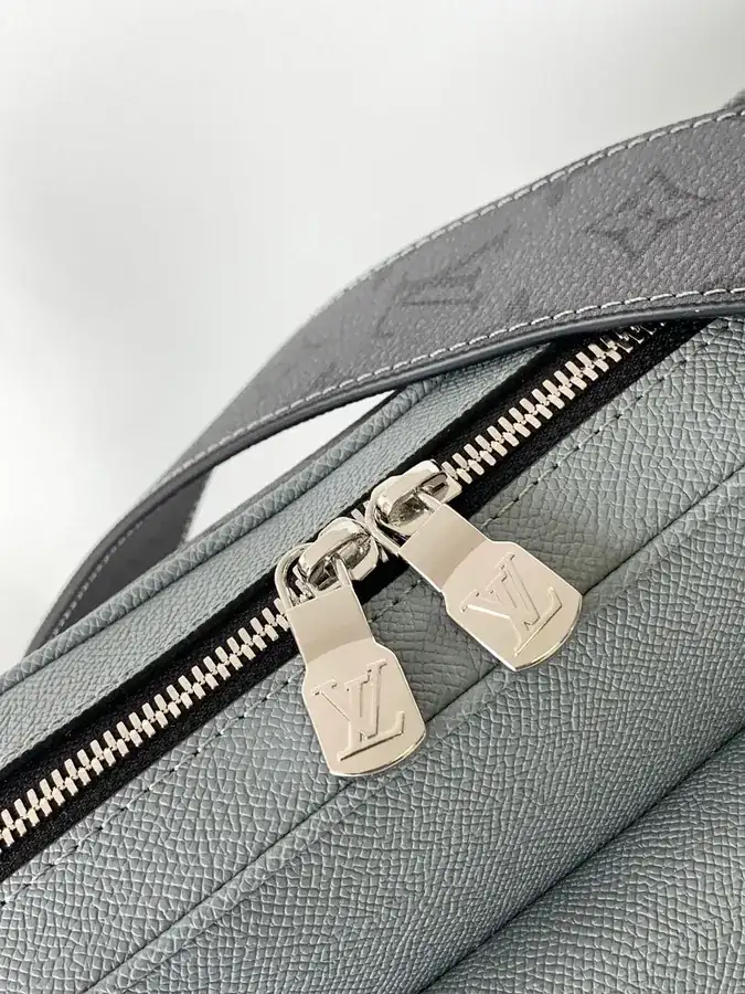 M30830 Silver Monogram Canvas & Taïga Leather Mail Bag