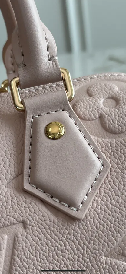 LV Speedy Bandoulière 20 in Monogram Empreinte Leather