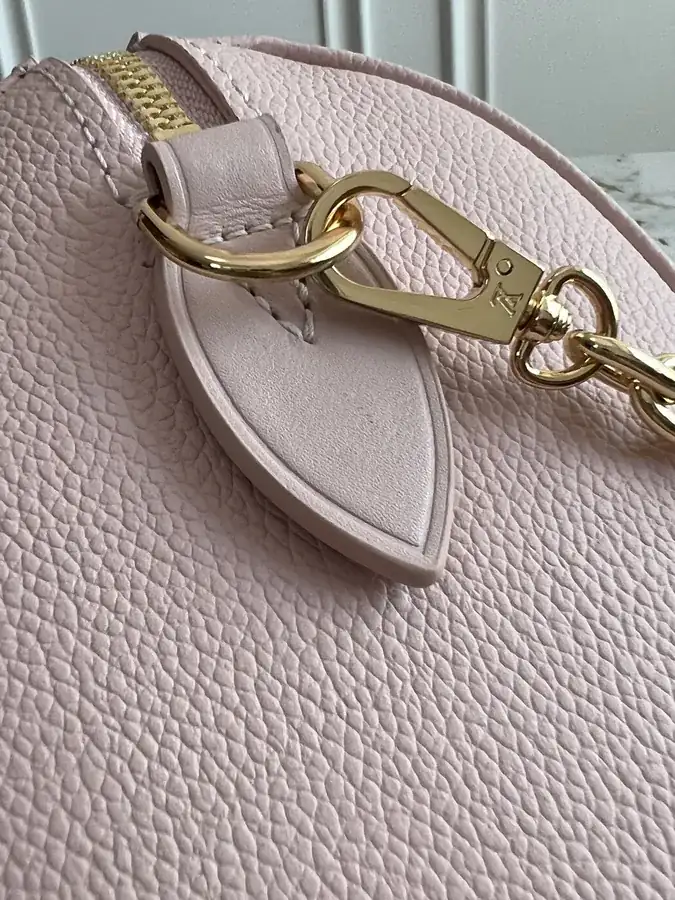 LV Speedy Bandoulière 20 in Monogram Empreinte Leather
