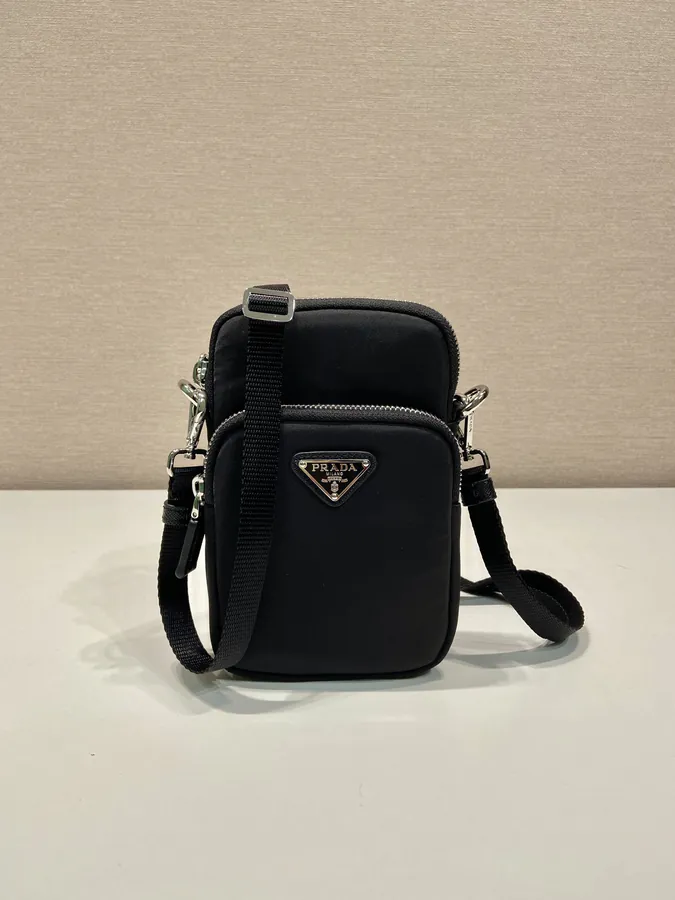New 2ZT024 Re Nylon Innovation Handbag