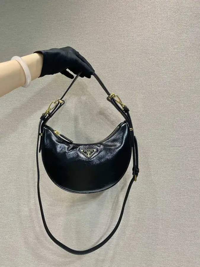 Moon Handbag in Grained Calfskin