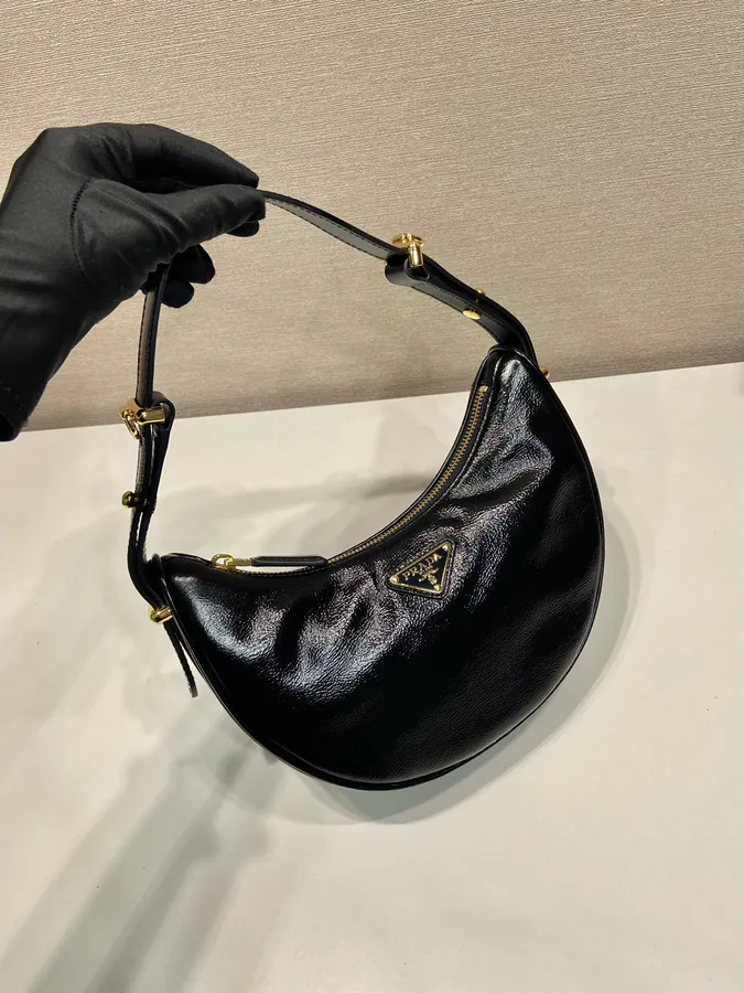 Moon Handbag in Grained Calfskin