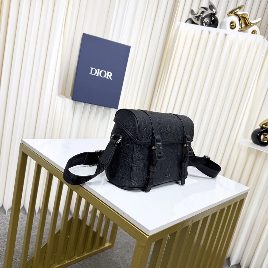 Hit The Road Flip Messenger Bag Premium Leather, Italian Craftsmanship