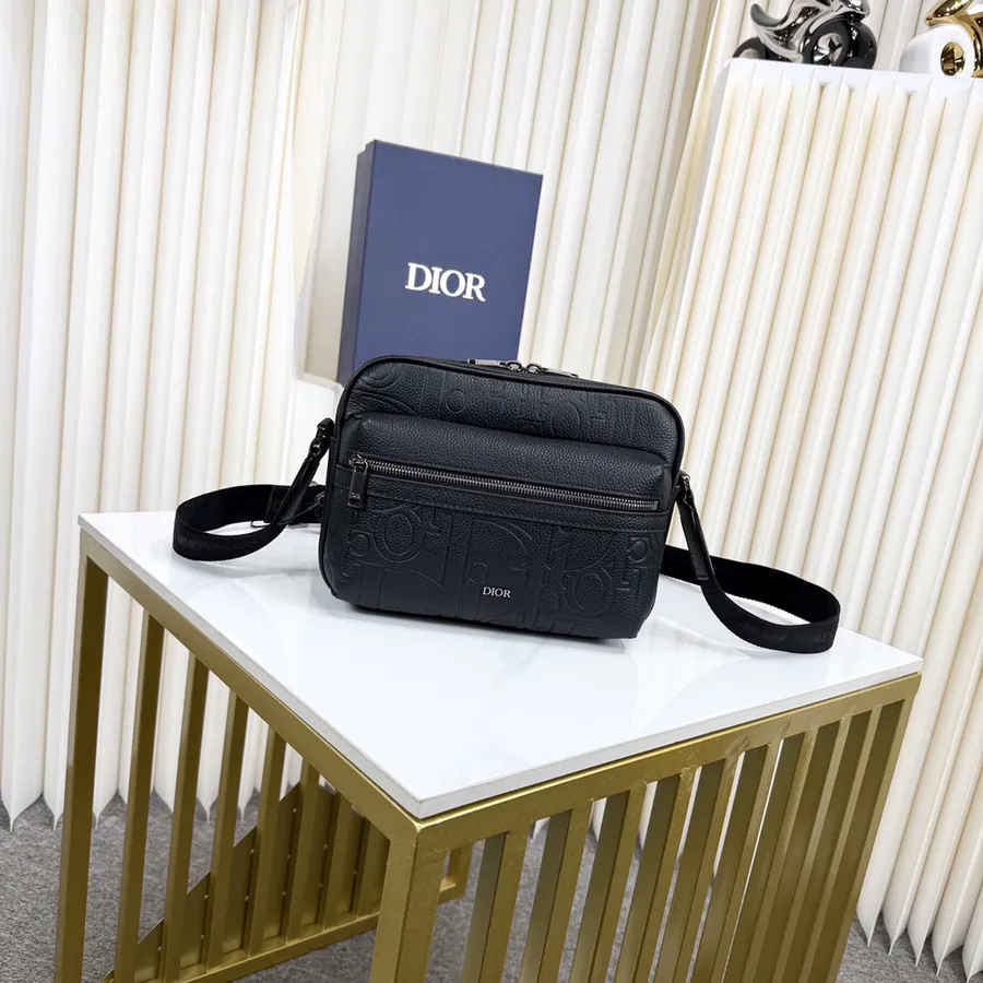Rider 2.0 Zip Messenger Bag Black with Gravity Print