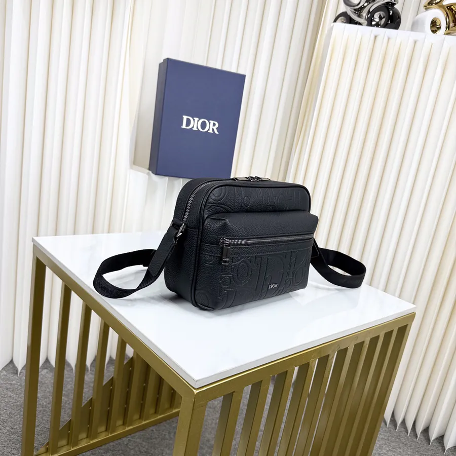 Rider 2.0 Zip Messenger Bag Black with Gravity Print