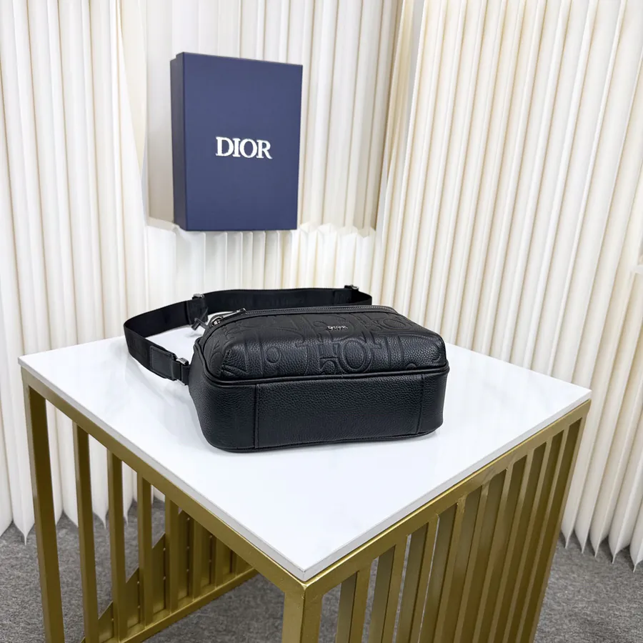 Rider 2.0 Zip Messenger Bag Black with Gravity Print