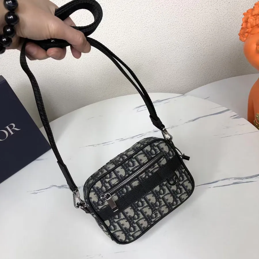 Holdmark Safari Mini Messenger Bag