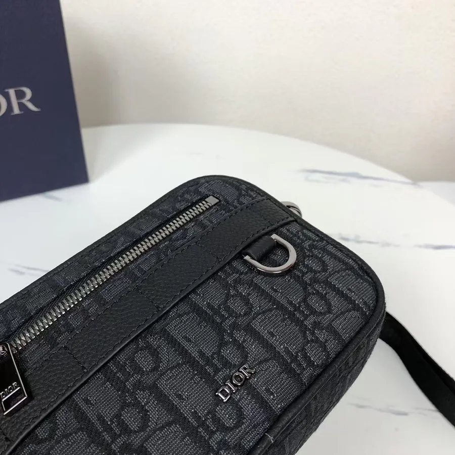 Holdmark Safari Mini Messenger Bag