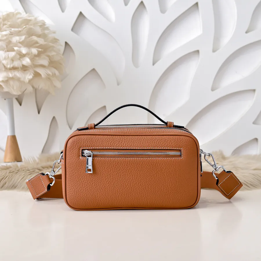 Hermes Men's Crossbody Bag Premium Calfskin, Elegant Hardware