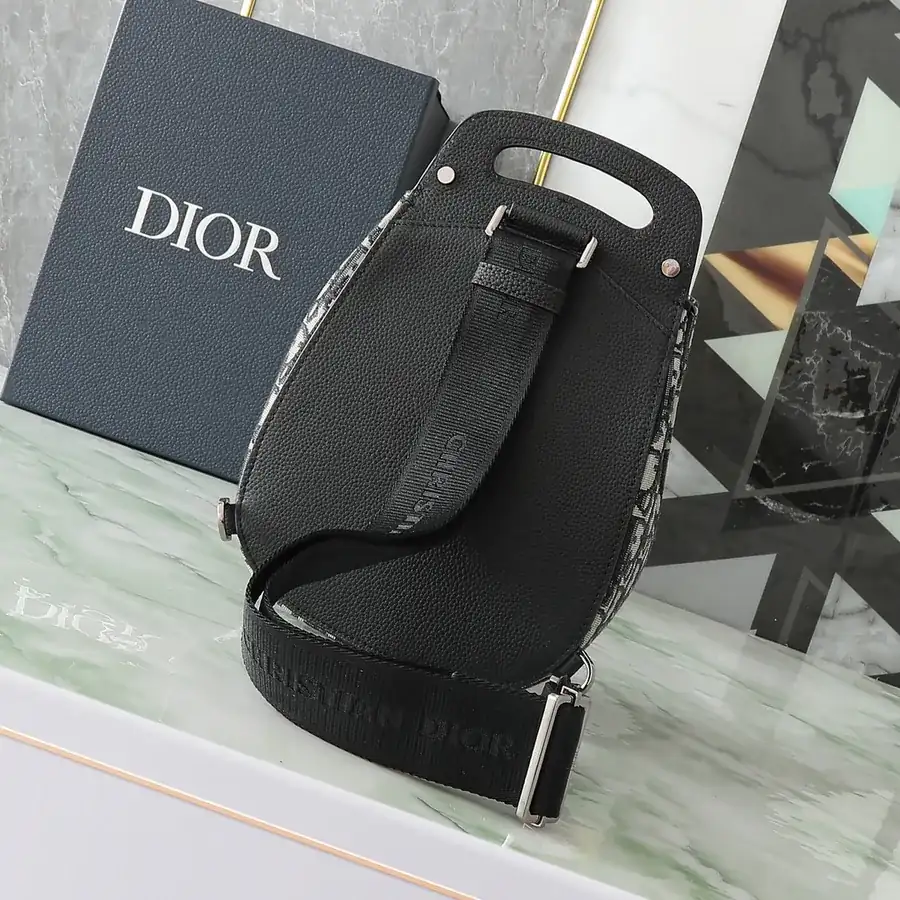 Gallop Shoulder Bag with Cistian Logo