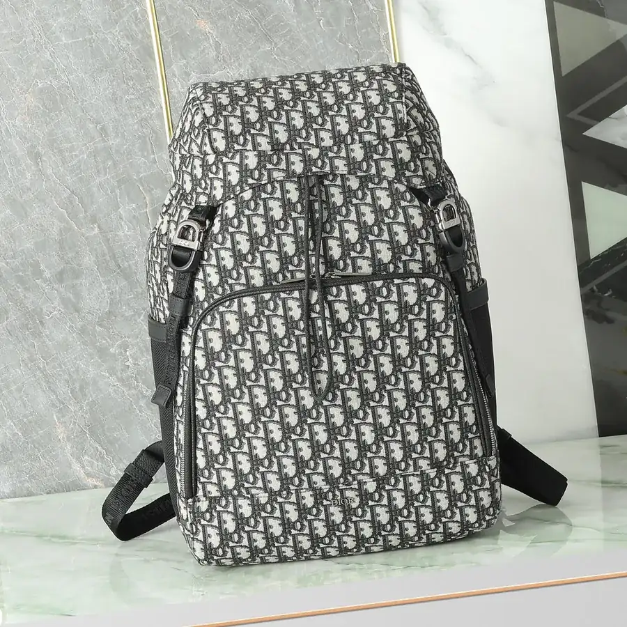 Dior 8 Bucket Bag 2024 Summer Collection