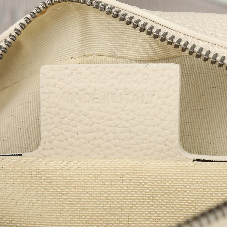Rider 2.0 Zip Messenger Bag in Beige